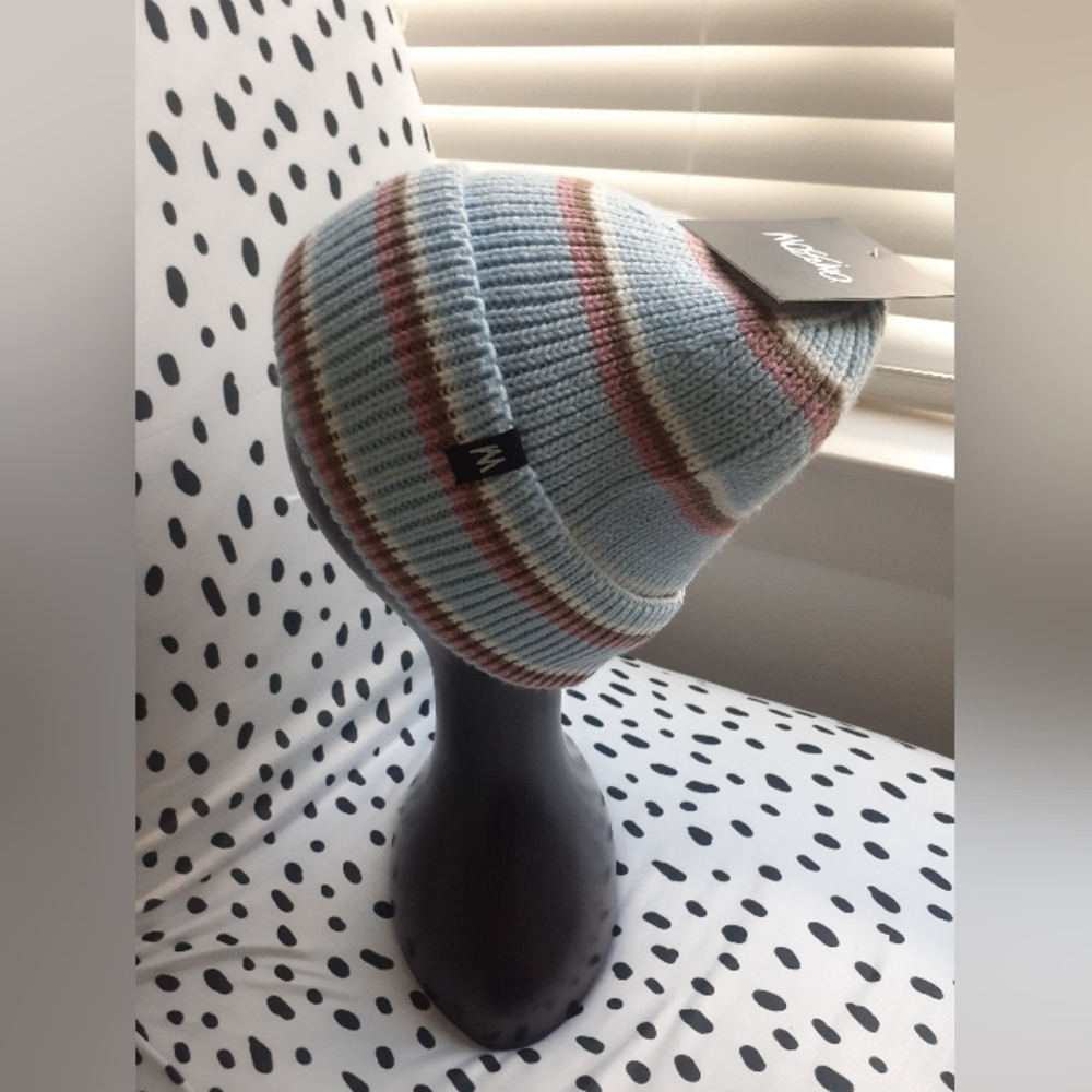 NWT Mossimo Striped Knit Beanie - Picture 4 of 5